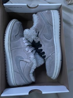 jordan 1 low SE sherpa fleece