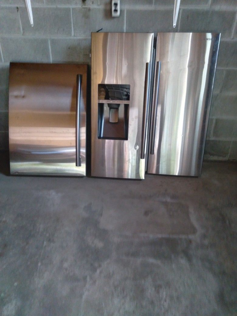 Samsung Stainless Fridge 