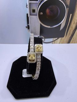 Versace Bracelet 10kt 12 Carats of diamonds 💎