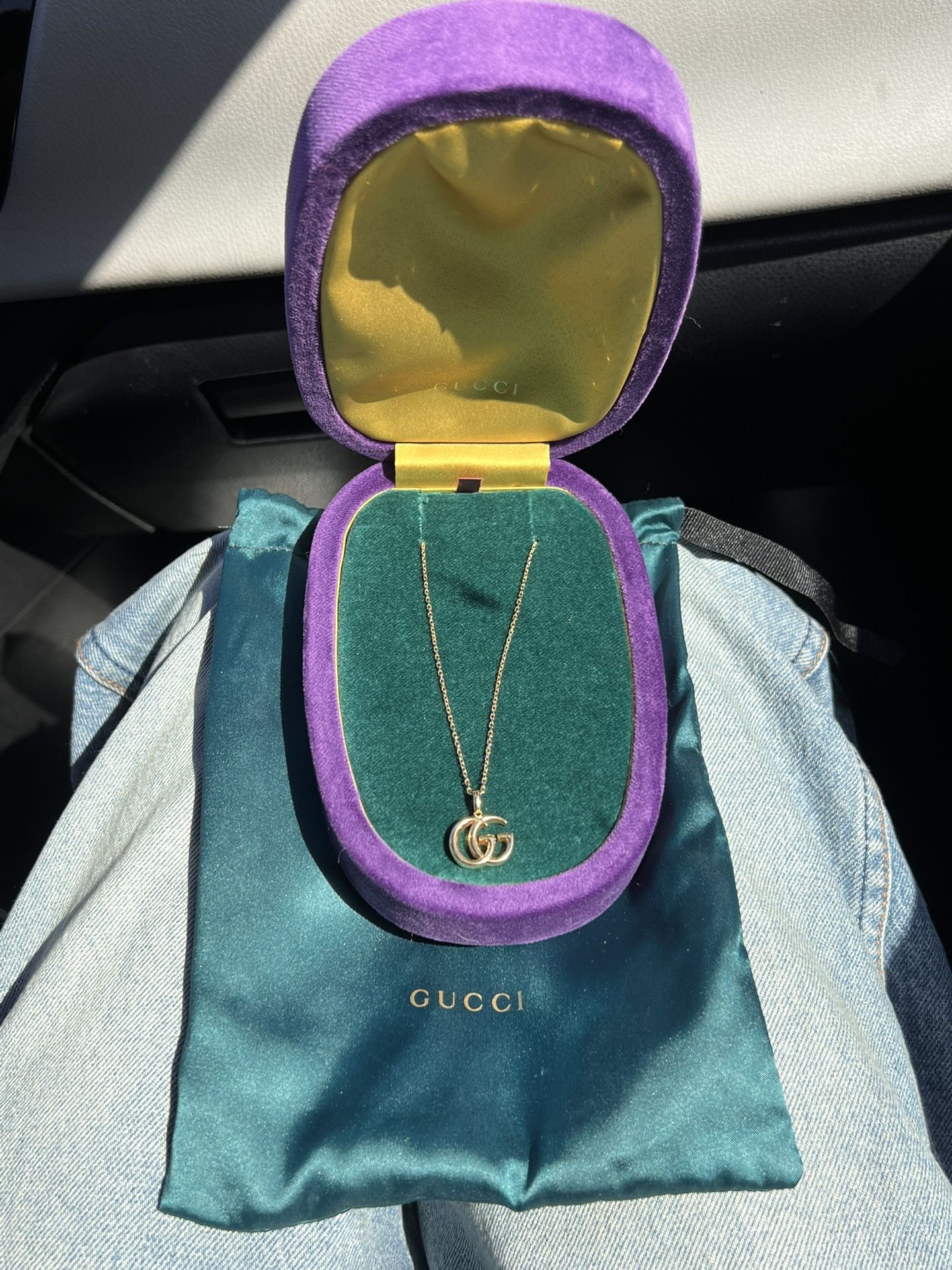 18k Gold Gucci Necklace And Earring Set 