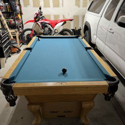 7ft Pool table