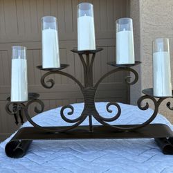 Large 5 Candle Iron Candle Holdet