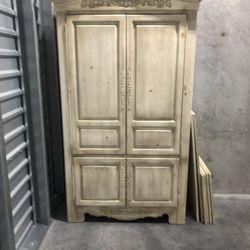 Romweber Armoire, Beige