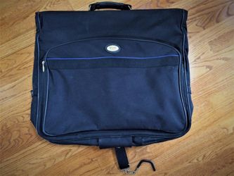 American Tourister Black Garment Bag (Folding for CarryOn)