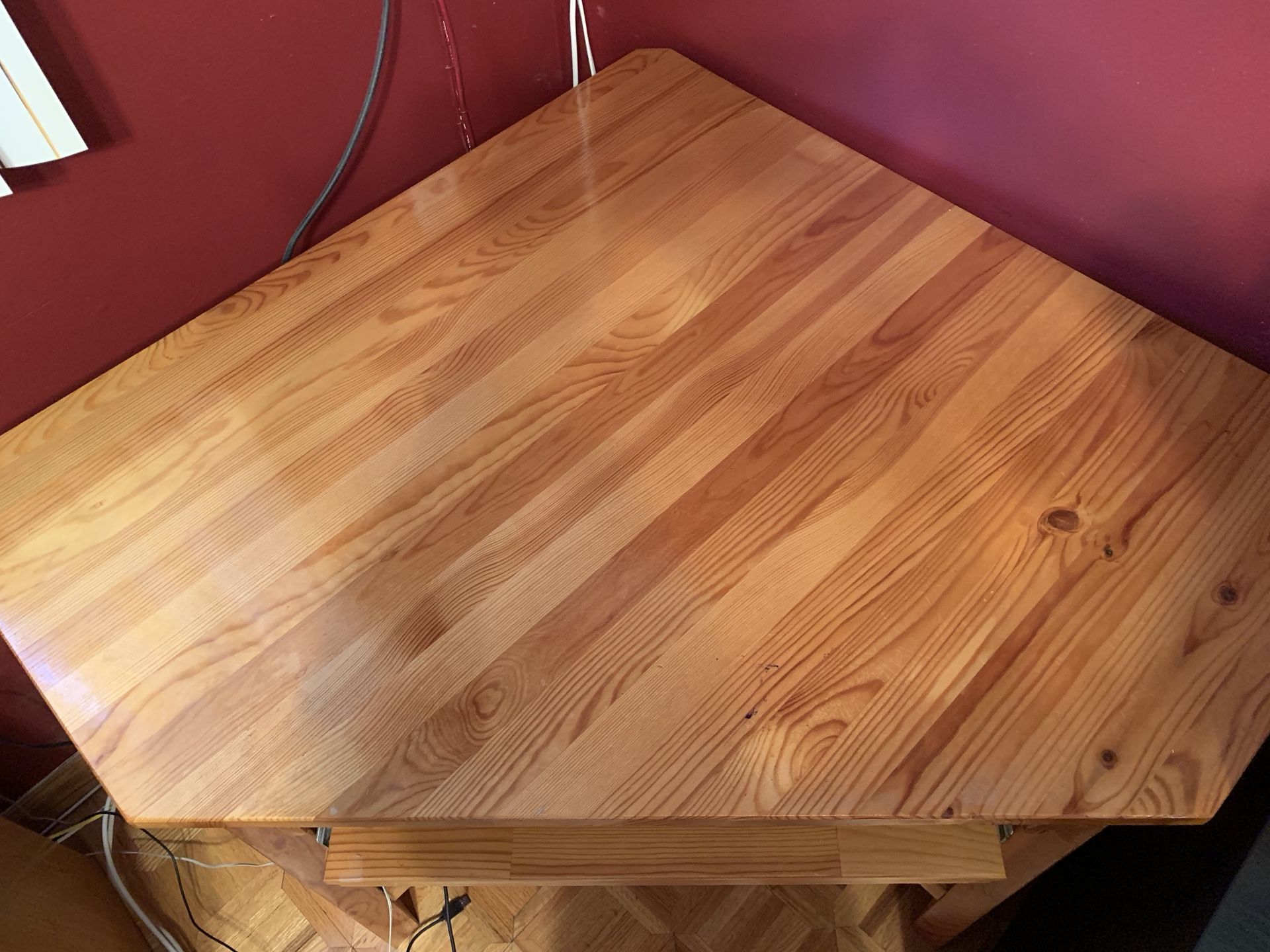 Corner solid wood desk
