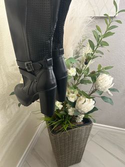 Andrea Boots