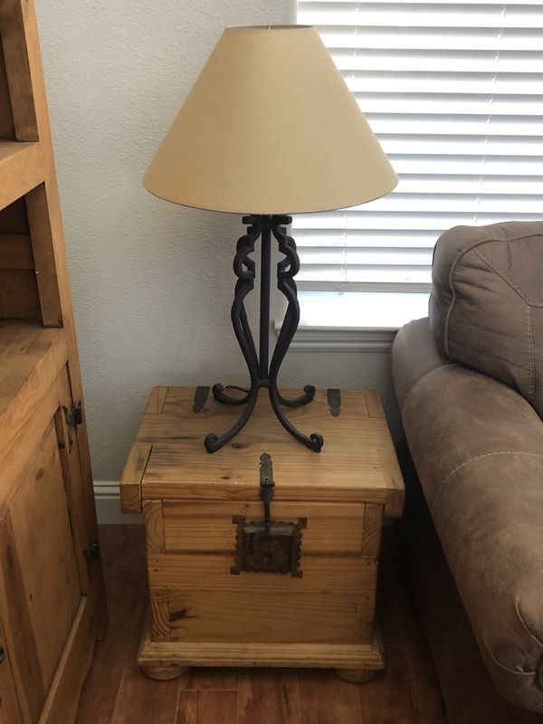 Mexican Rustic Pine Wood Trunk End Tables (Pair) for Sale in Tracy, CA