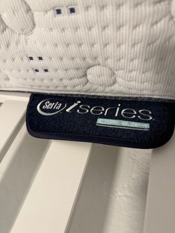 Cama Queen con colchón
