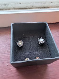 Mosintie stud earrings 1ct sterling silver 925