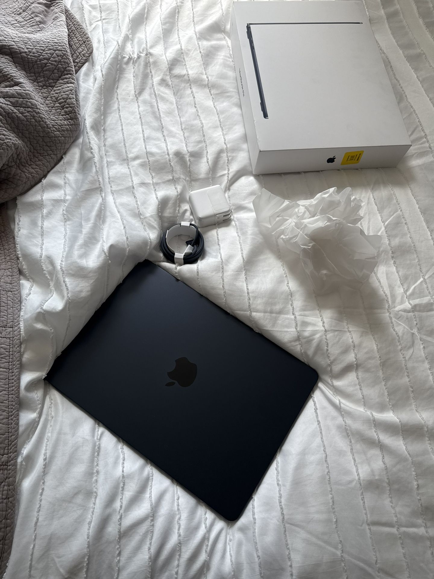 MacBook 13 Inch M4 Chip 2025 256 GB