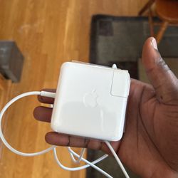 MacBook 100w Charger