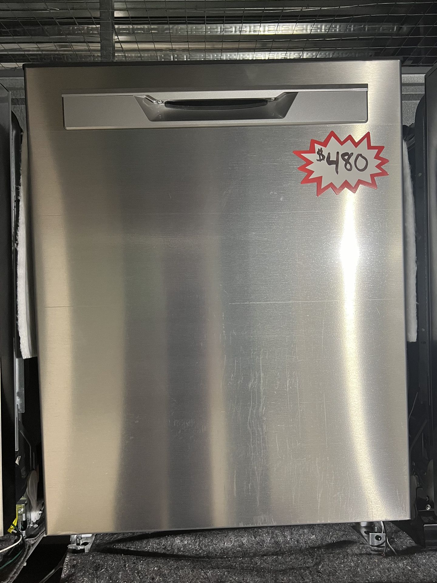 Frigidaire Gallery 24” Built-in Dishwasher (FRSS) 52-dBA