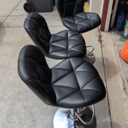 3 Bar Stools