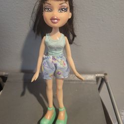 Hazel Eyes Bratz Doll