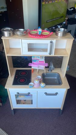 Wooden Kids Play Kitchen with Accessories