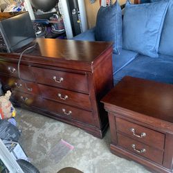 Dresser With Mirror And 2 Drawers End Love Couch