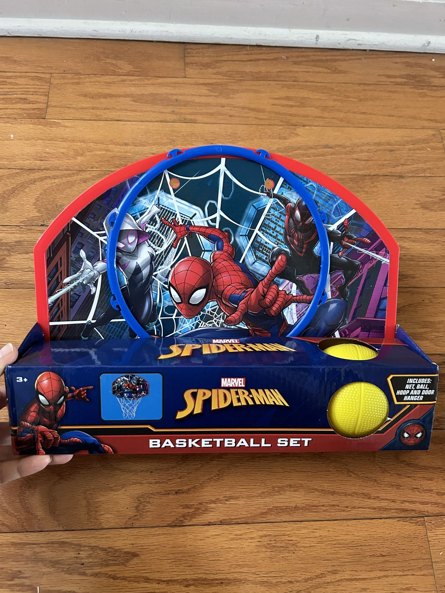NWT Spider-Man basketball set