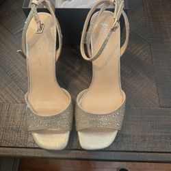 Betsey Johnson Never Worn Light Gold Heels