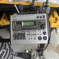 Roland TD 20 Drum kit