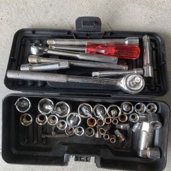 Socket Set 1/4” and 3/8” Ratchets