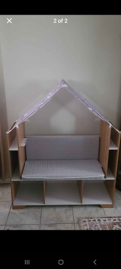 KidKraft Deluxe children's reading nook