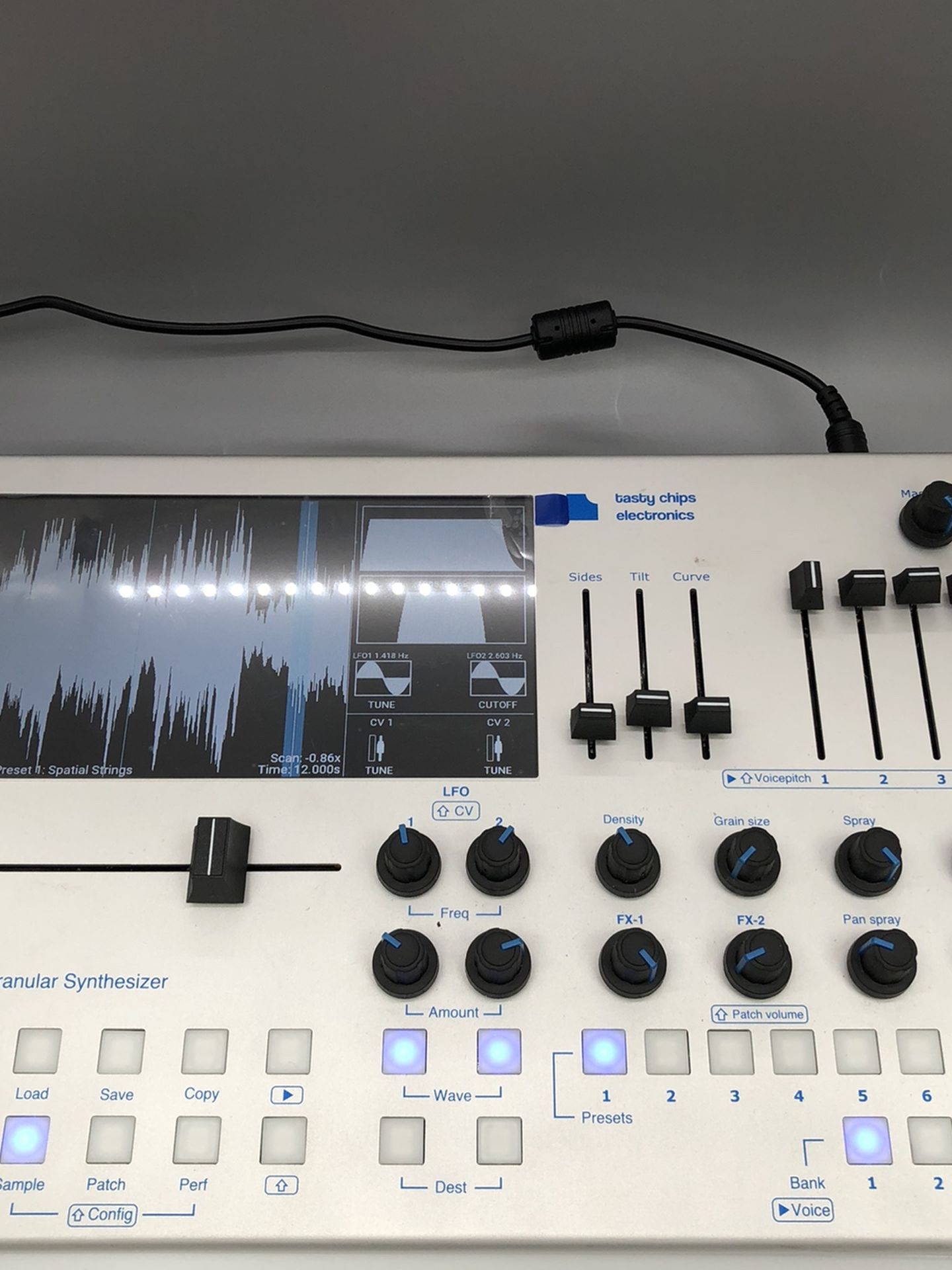 GR-1 GRANULAR SYNTHESIZER