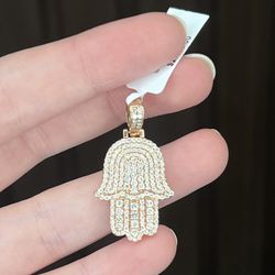 Hamsas Pendant 