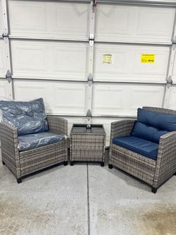 3-piece patio set!