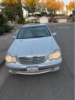 2005 Mercedes C240