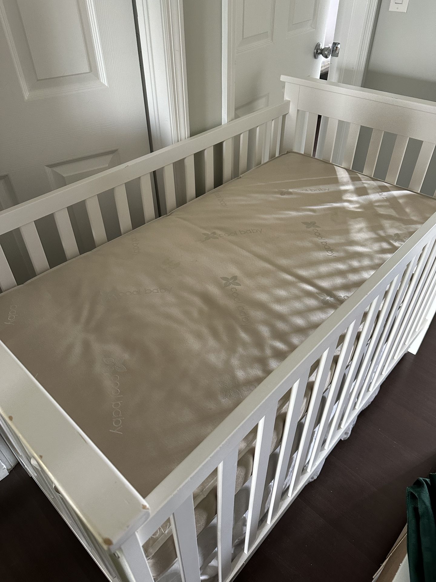 Baby and toddlers crib