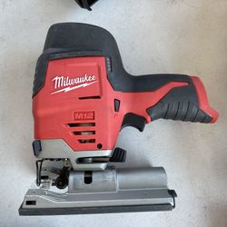 Milwaukee M12 12V Lithium-lon Cordless Jig Saw (Tool-Only)
