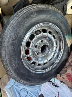 Mercedes Benz Wheel with good tire