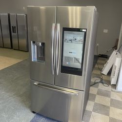 Samsung Stainless Steel French Door Family Hub Refrigerator 