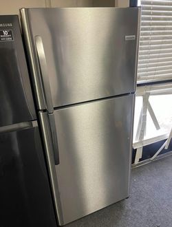 Frigidaire Top Mount Refrigerator Stainless Steel