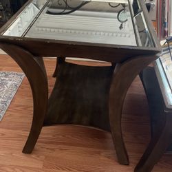 Rooms To Go Set Of Tables 