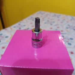 SNAP-ON  3/8 DRIVE  40 TORX SOCKET 