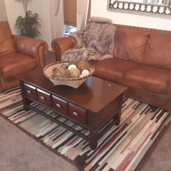 Nice, Carmel Leatyer Sofa Smd Chair