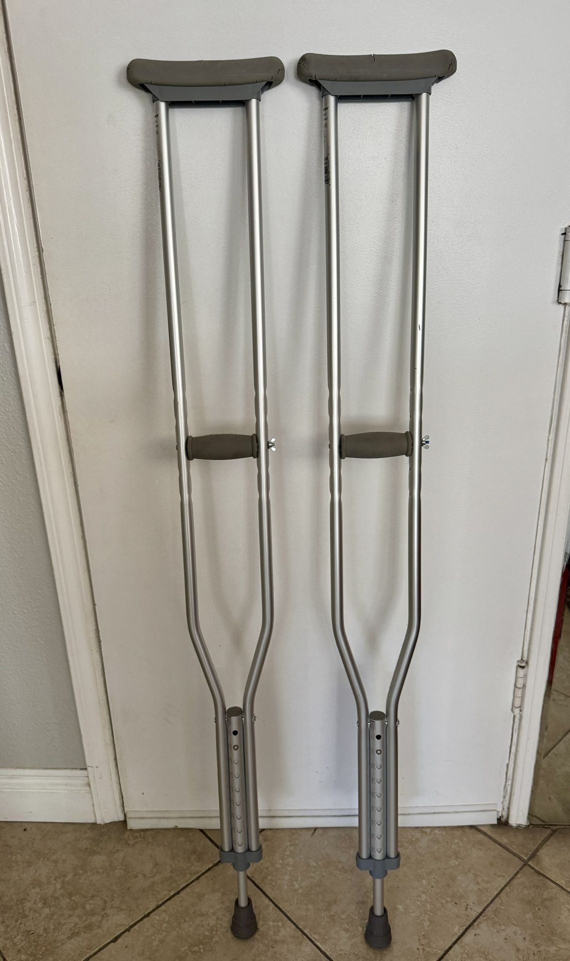 A Pair Of Under Arm Adjustable Ctotches