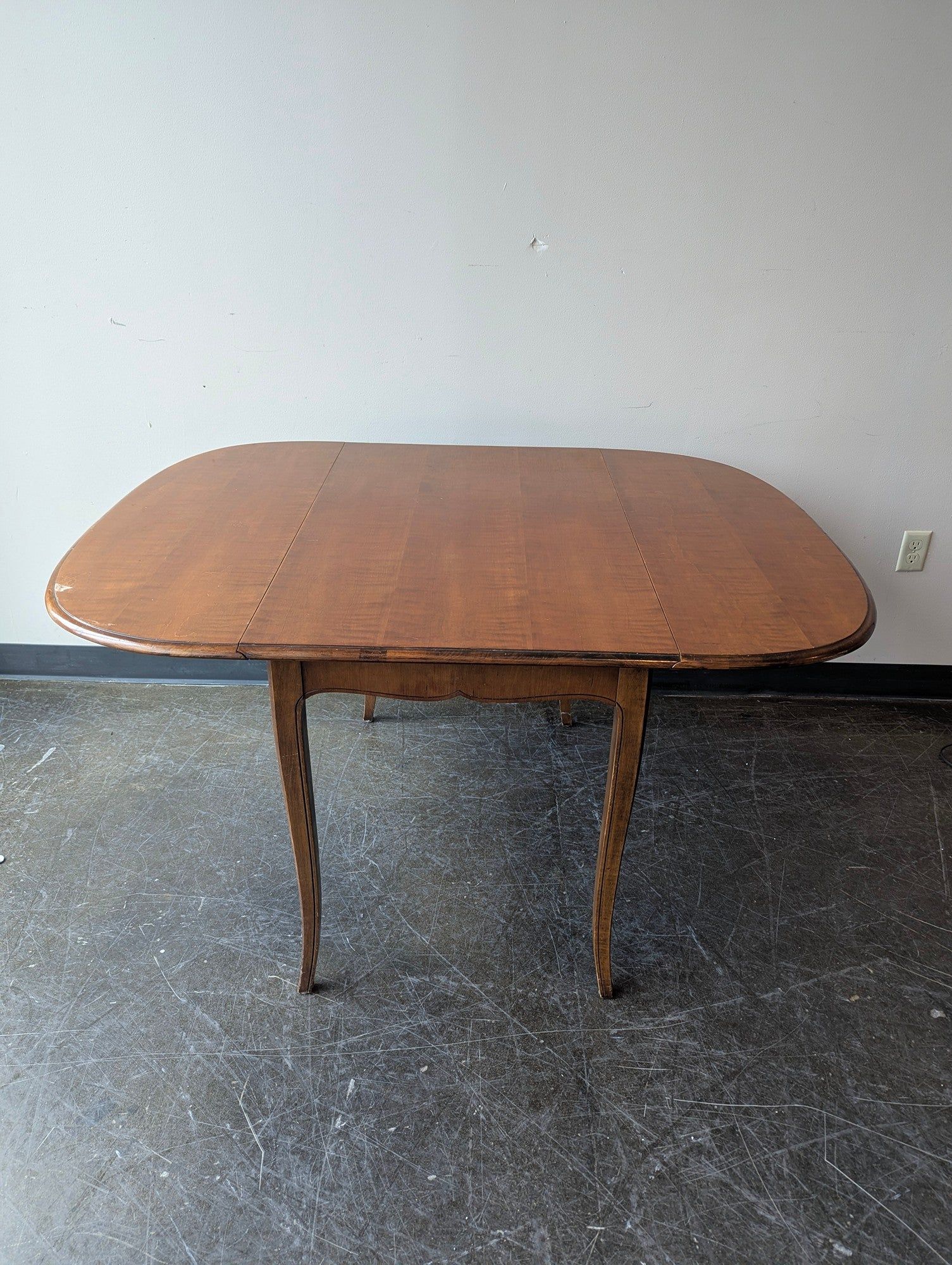 Vintage Hardwood Drop-Leaf Dining Table with Cabriole Legs