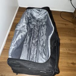  Suitcase 