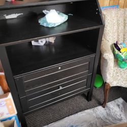 Free Baby Dresser/changing Dreser