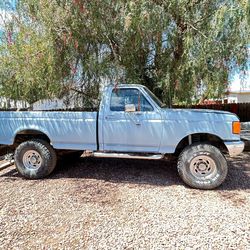 1987 Ford Pickup truck