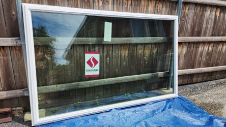 NEW Simonton Picture Window
Size: 86" x 53"
