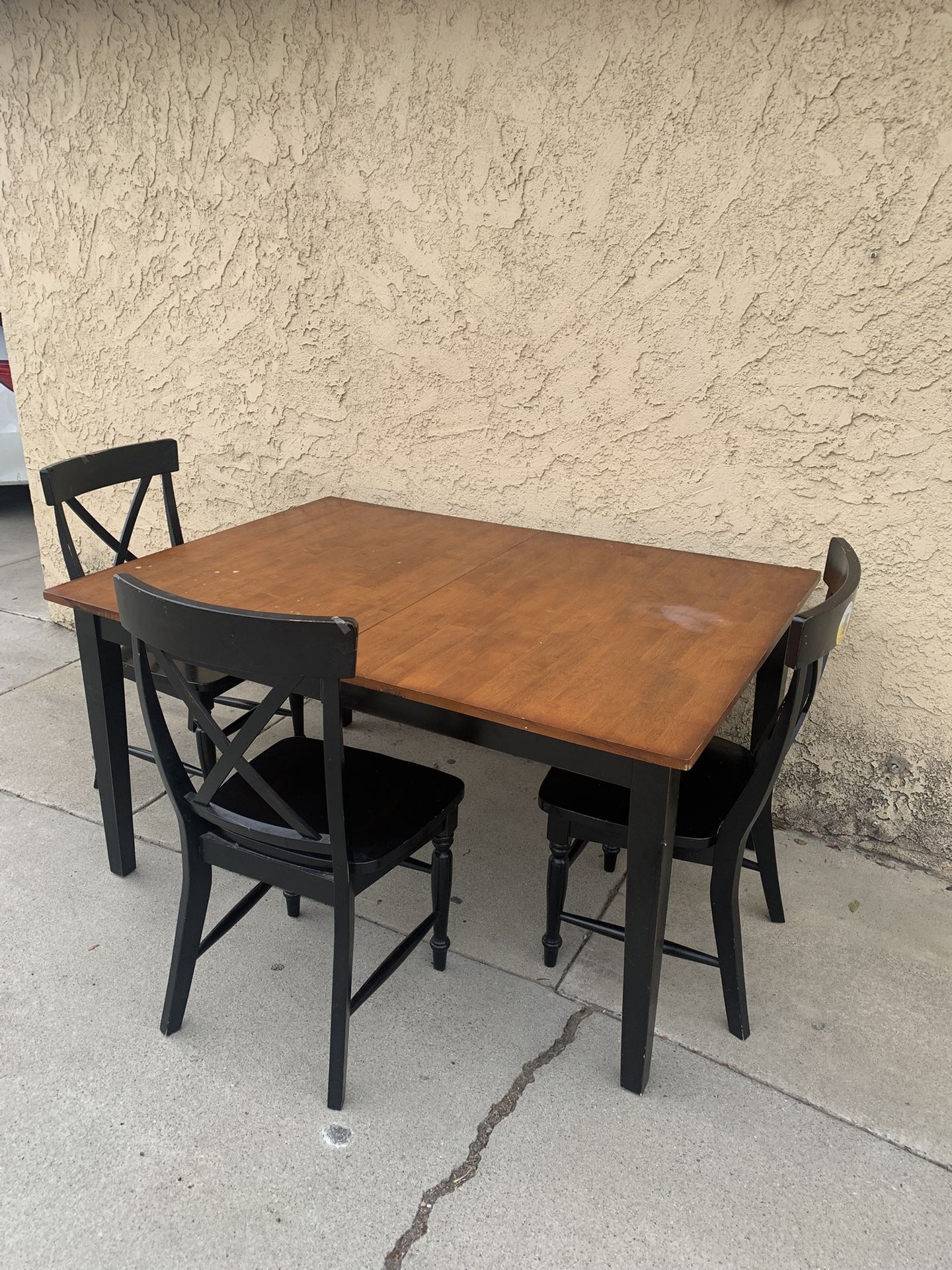 Dining Room Table 