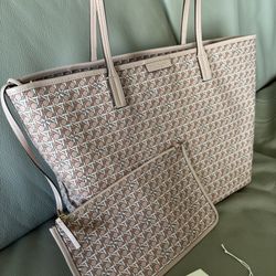 New TORY BURCH Tote bag with Pouch!!