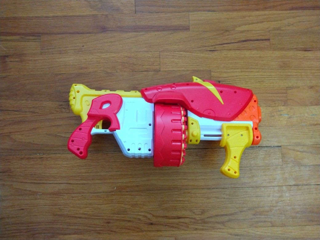 Ryan’s World Foam Dart Tag Renegade Rapid Fire Barrel Blaster EUC