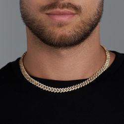 8mm 22in Iced Cuban Chain (GOLD)