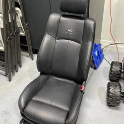 Infiniti G37 Seat 