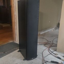 Klipsch RP 3 Speakers