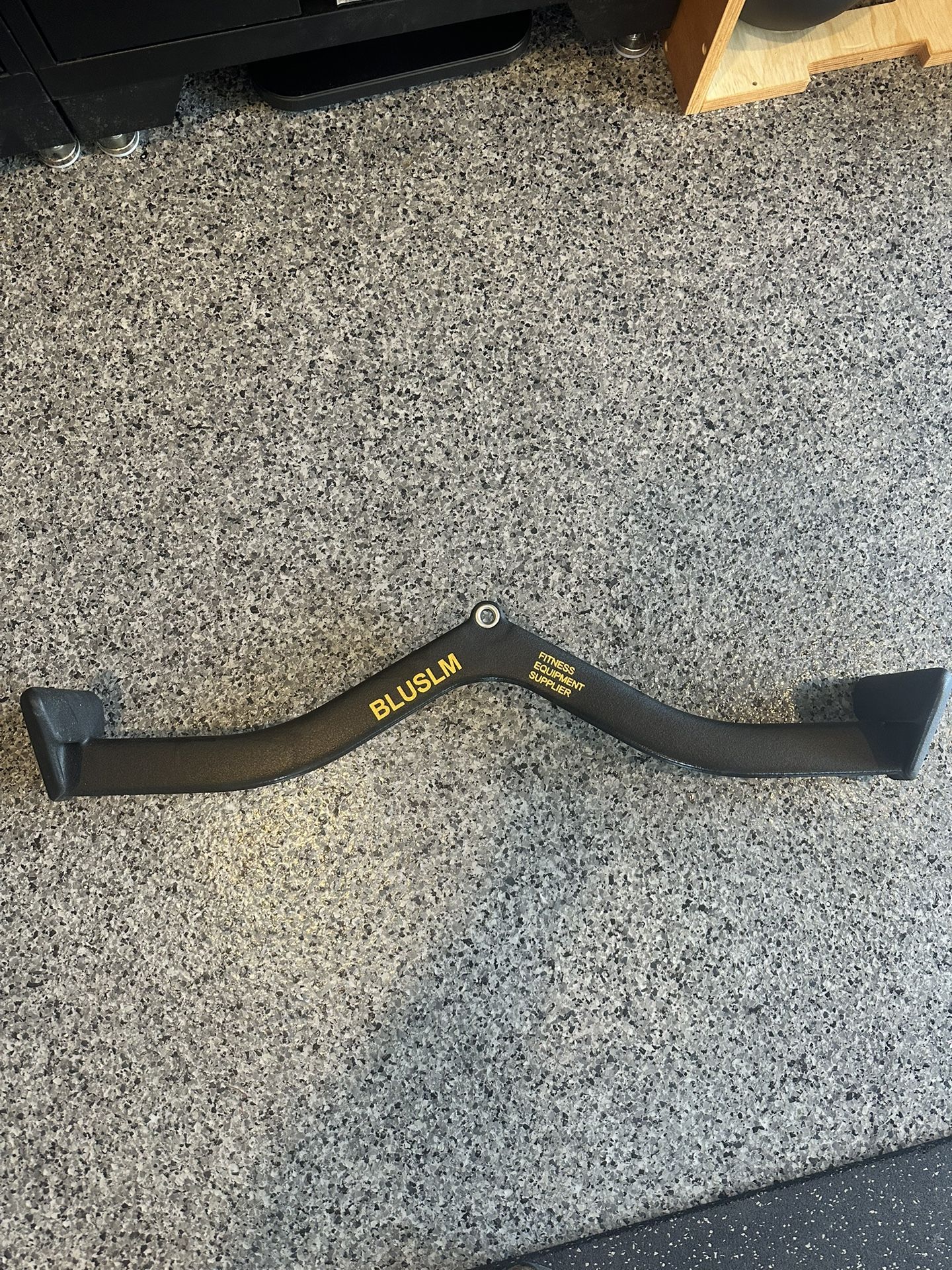 Lat Pulldown Bar